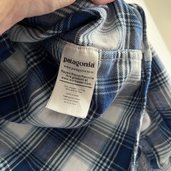 Patagonia Mens Blue Organic
Cotton Button Down Flannel Shirt. - Picture 5 of 6